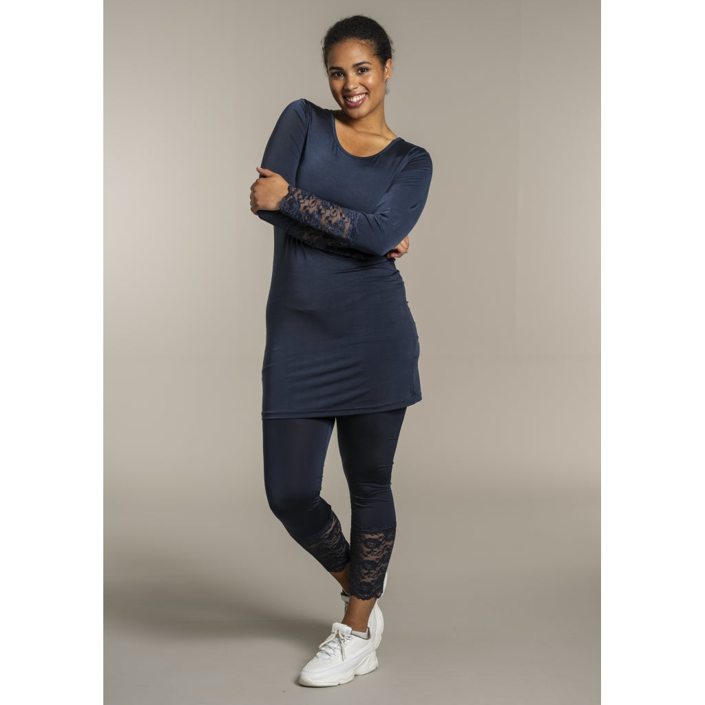Sandgaard Bluse med blonde ærmer Top Dark Blue