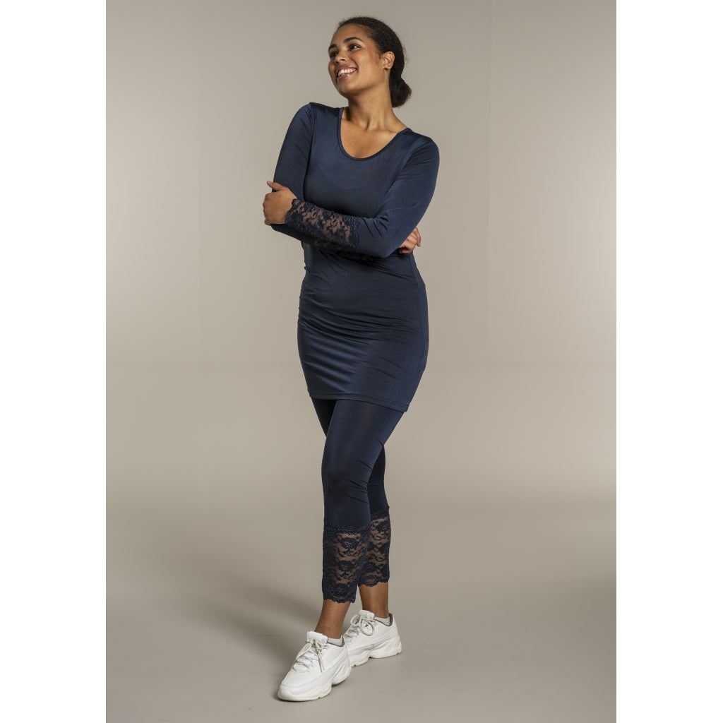 Sandgaard Bluse med blonde ærmer Top Dark Blue
